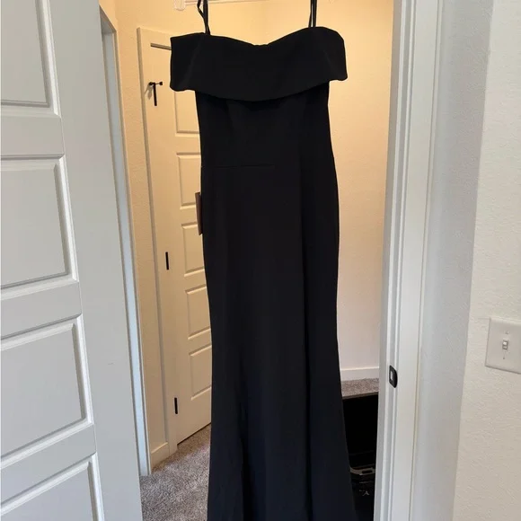 NWT BHLDN off the shoulder black gown with train - Picture 2 of 5